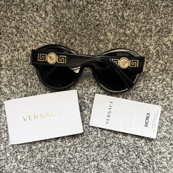 Versace Elegant Black Sunglasses